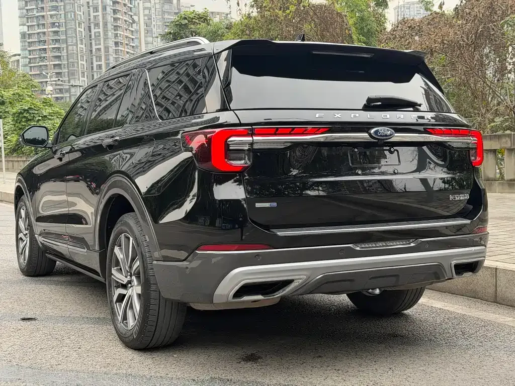 Ford Explorer 2024 из CN, фото 10