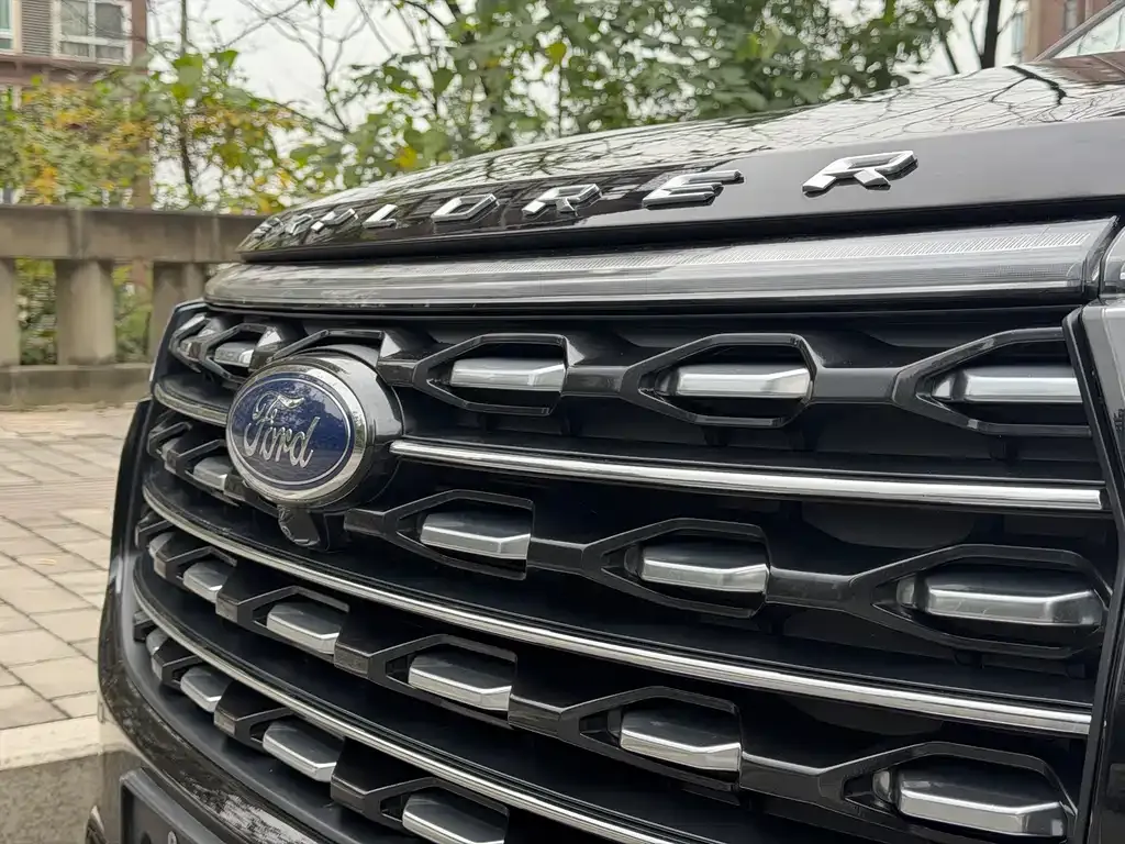 Ford Explorer 2024 из CN, фото 2