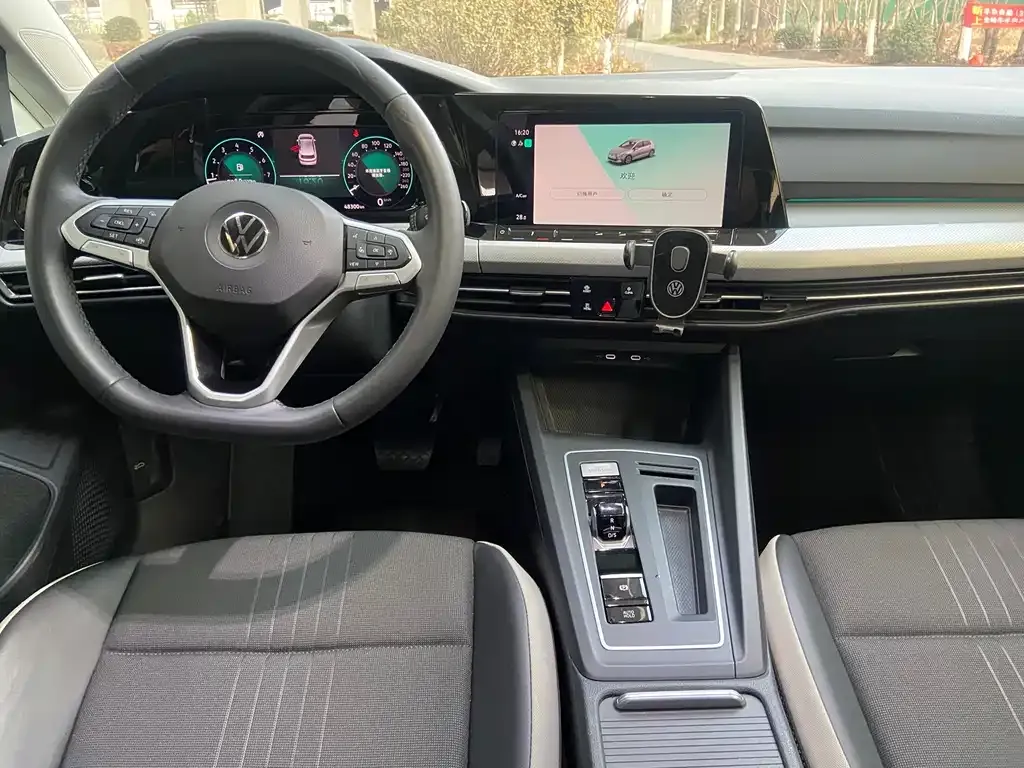 Volkswagen Golf 2022 из CN, фото 6