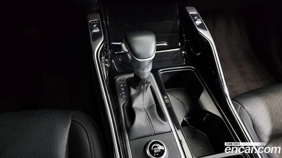Kia Sorento — фото 10