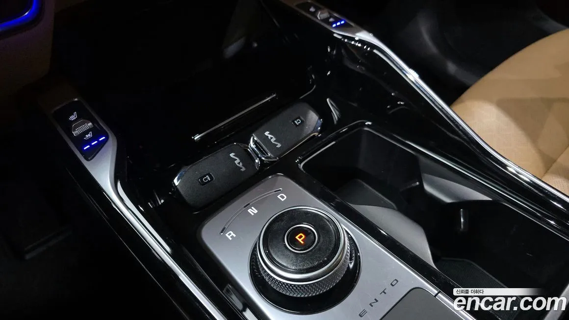 Kia Sorento — фото 7