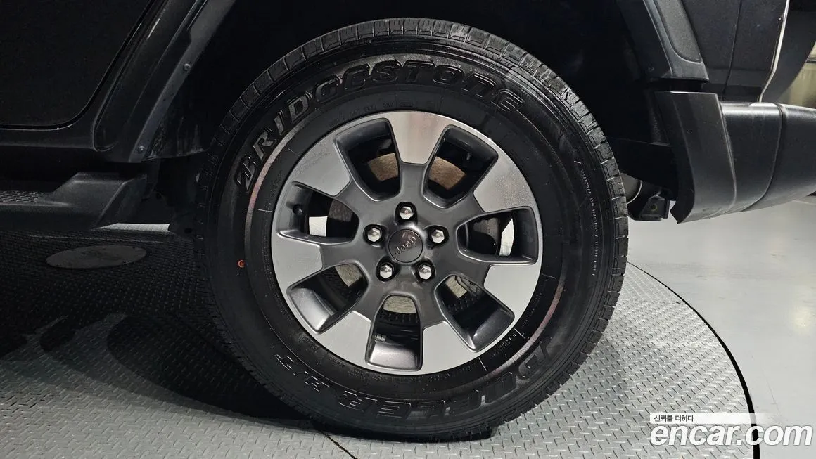Jeep Wrangler 2022 из KR, фото 6