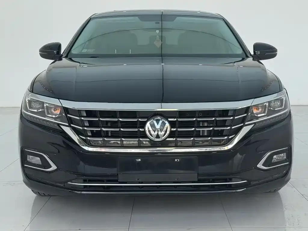 Volkswagen Passat — фото 2