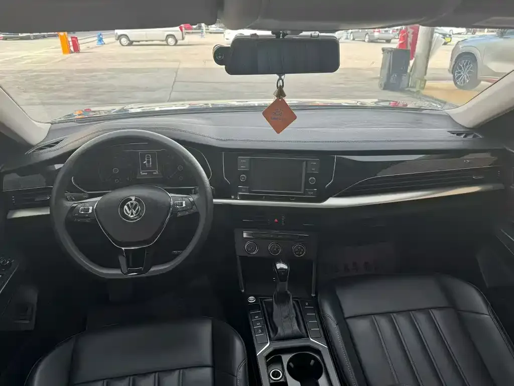 Volkswagen Passat — фото 6