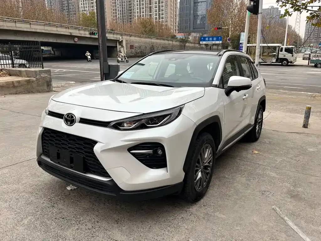 Toyota Wildlander 2023 из CN, фото 1