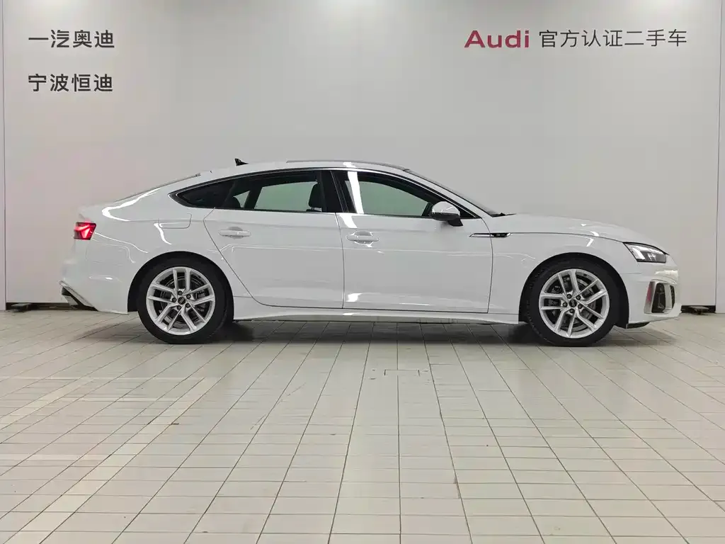 Audi A5 (Import) — фото 2