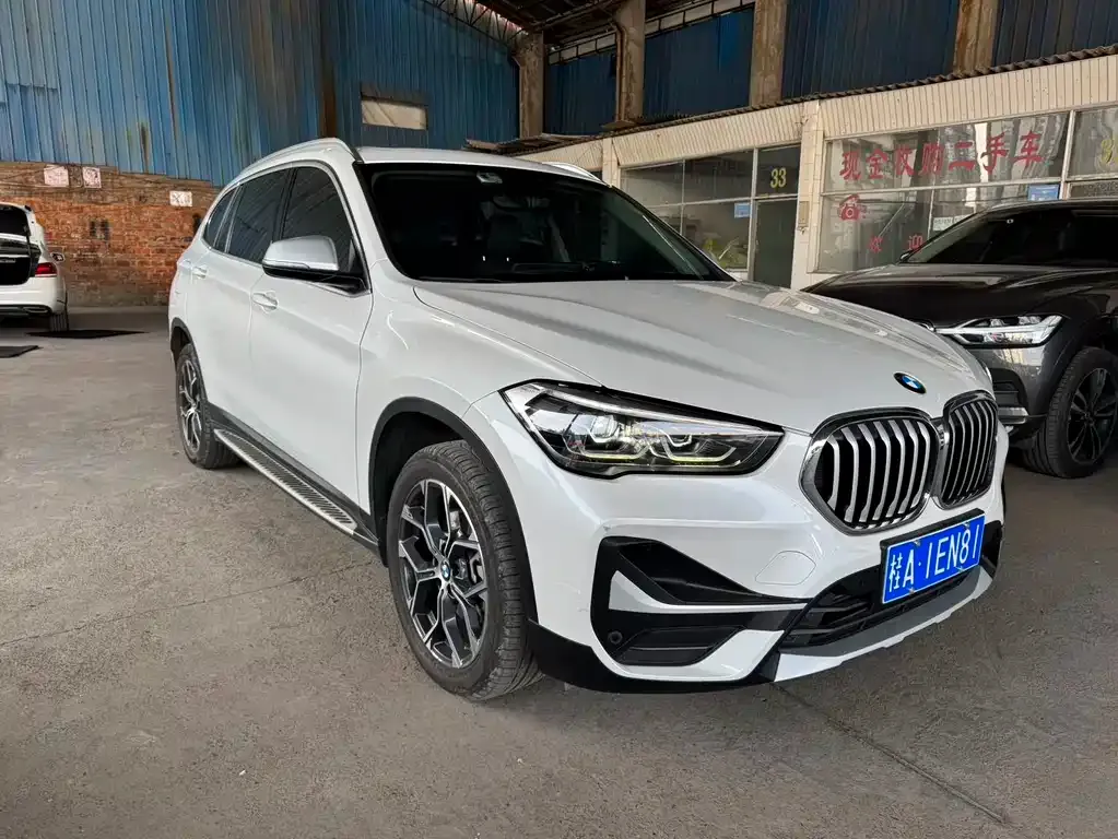 BMW X1 — фото 2