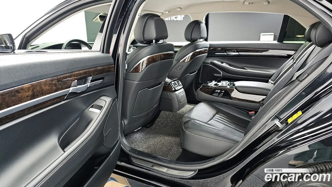 Genesis G90 — фото 10