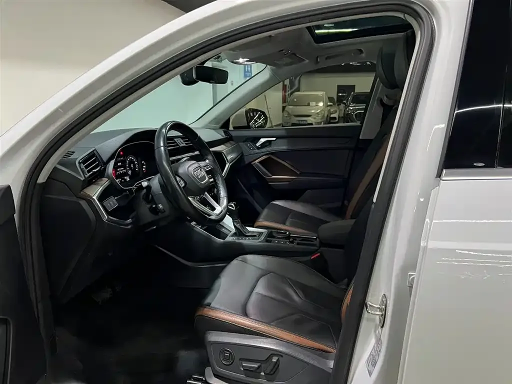Audi Q3 2022 из CN, фото 9