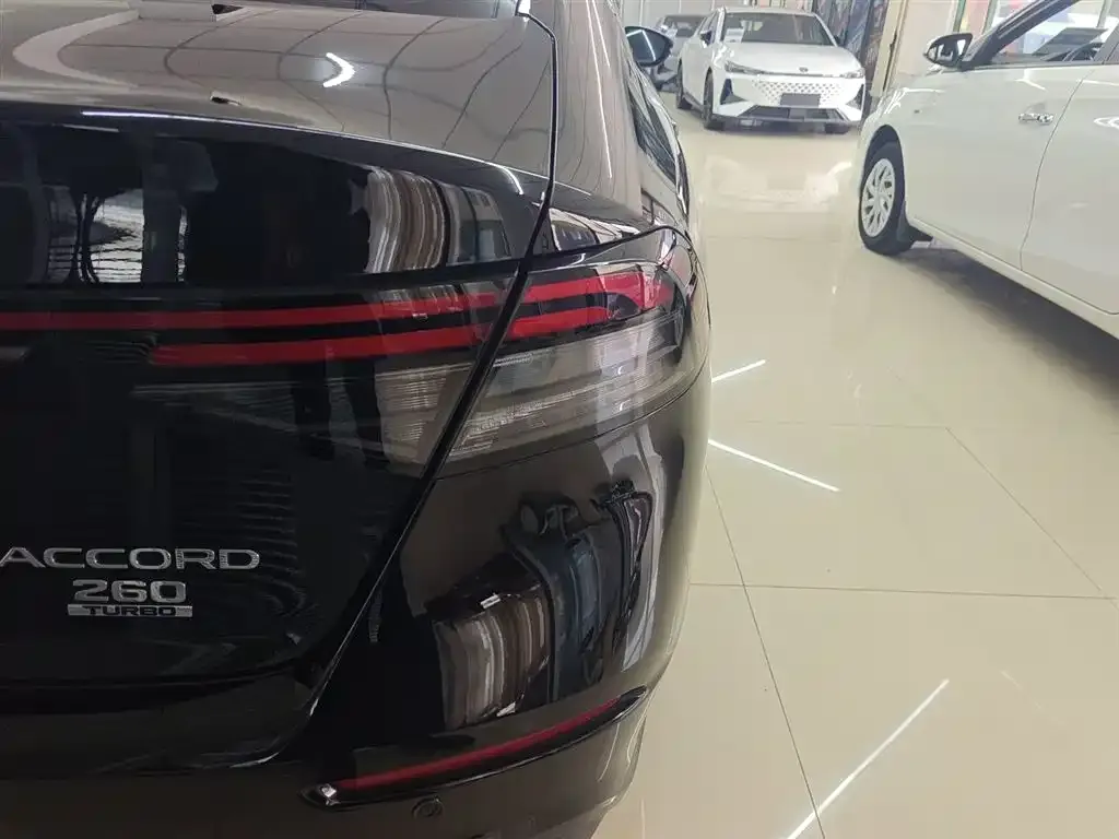 Honda Accord 2023 из CN, фото 8