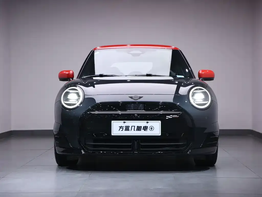 MINI Cooper EV 2024 из CN, фото 3