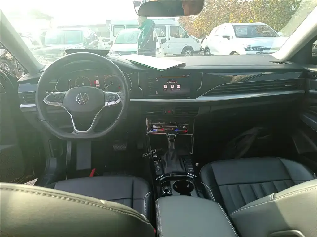 Volkswagen Passat 2022 из CN, фото 10