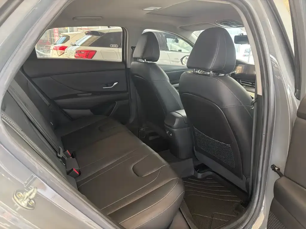 Hyundai Elantra 2021 из CN, фото 9