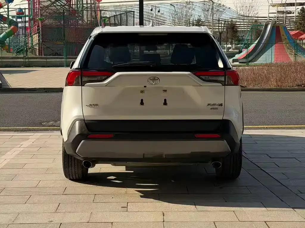 Toyota RAV4 2021 из CN, фото 7