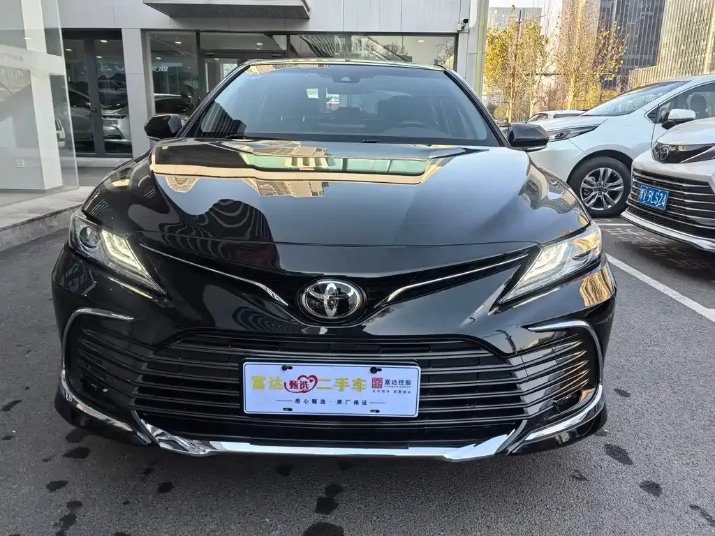 Toyota Camry 2023 из CN, фото 4