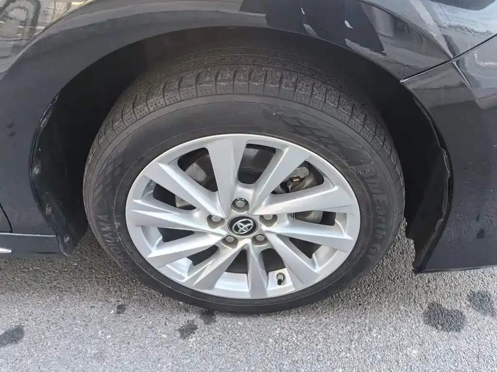 Toyota Camry 2023 из CN, фото 7