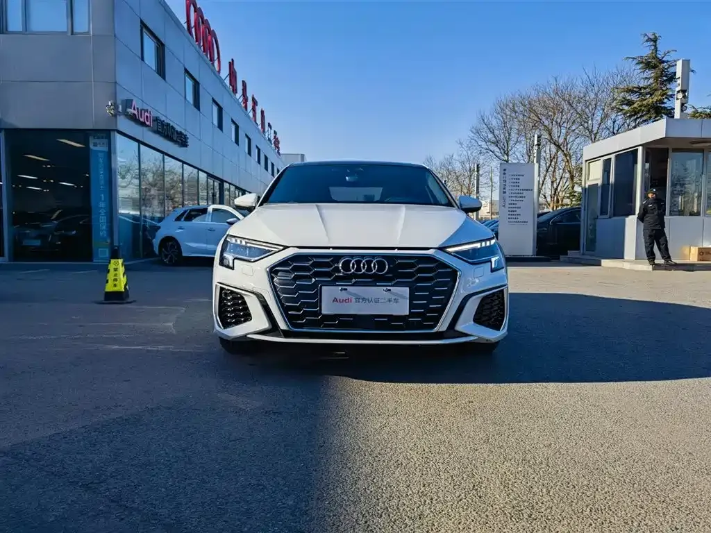 Audi A3 2023 из CN, фото 6