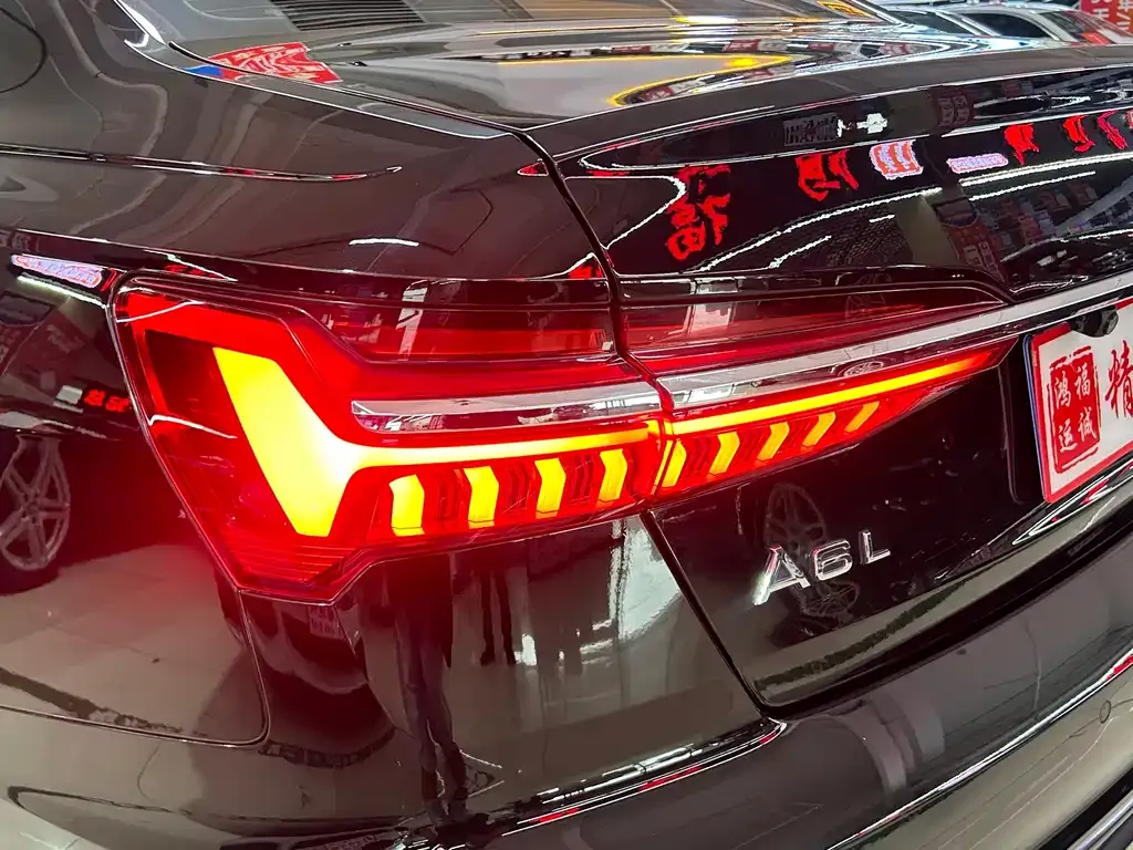 Audi A6L 2021 из CN, фото 9