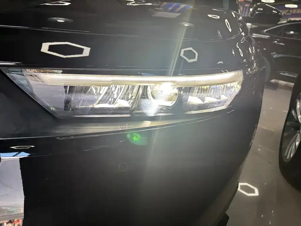 Honda Accord — фото 4