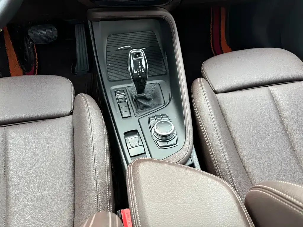 BMW X1 2021 из CN, фото 10