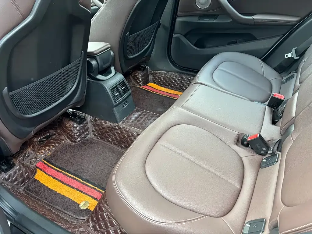 BMW X1 2021 из CN, фото 8