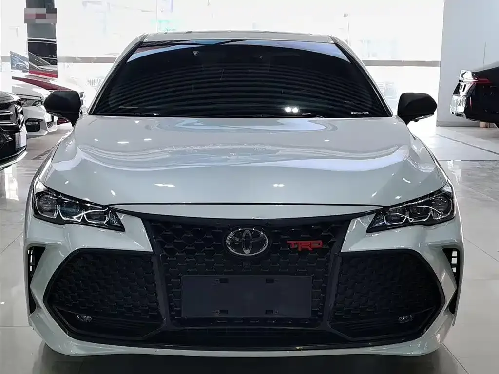 Toyota Avalon 2022 из CN, фото 2