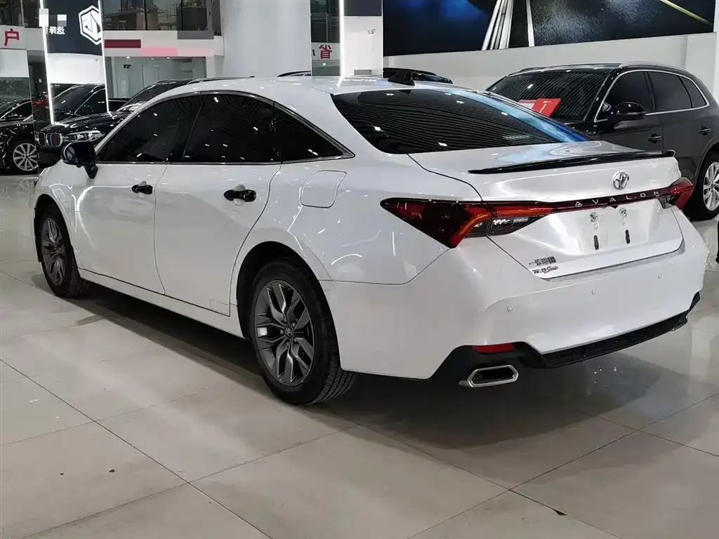 Toyota Avalon 2022 из CN, фото 7
