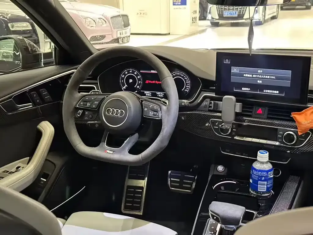 Audi RS 4 2021 из CN, фото 3