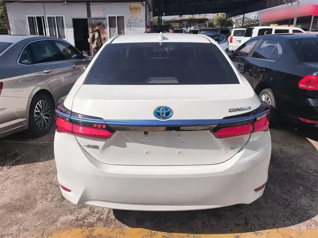 Toyota Corolla Hybrid 2022 из CN, фото 6