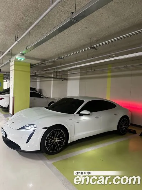 Porsche Taycan 2023 из KR, фото 10