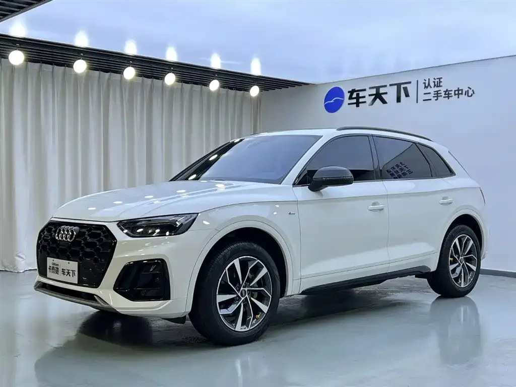 Audi Q5L 2023 из CN, фото 1
