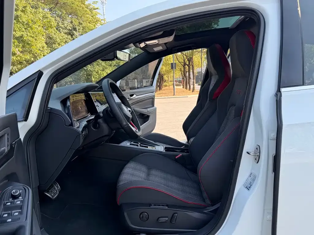 Volkswagen Golf GTI 2022 из CN, фото 5