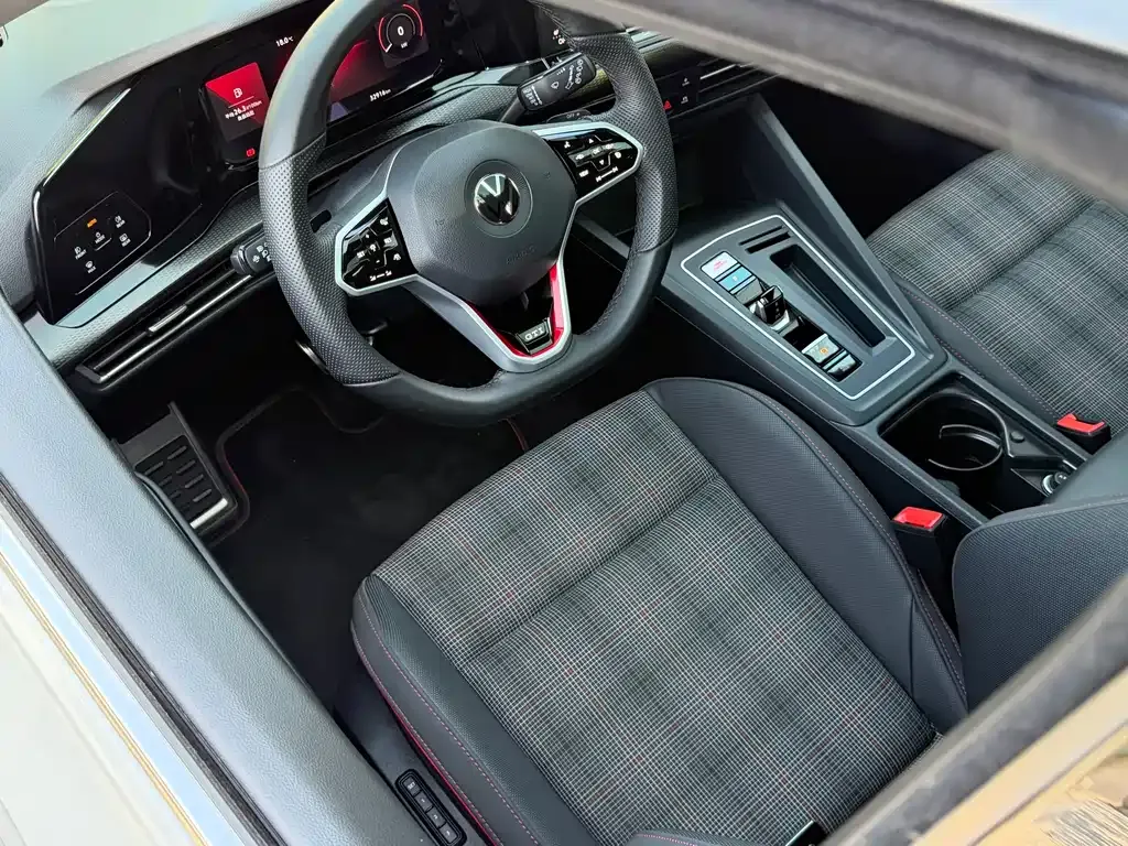 Volkswagen Golf GTI 2022 из CN, фото 9