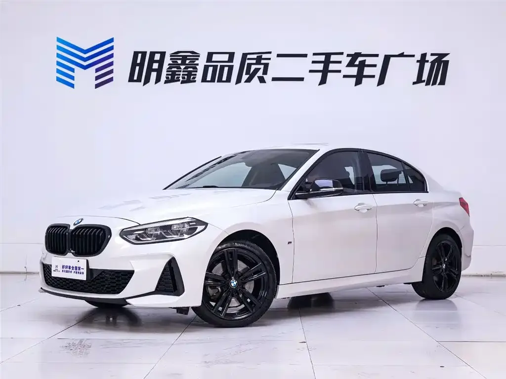 BMW 1 Series 2021 из CN, фото 2