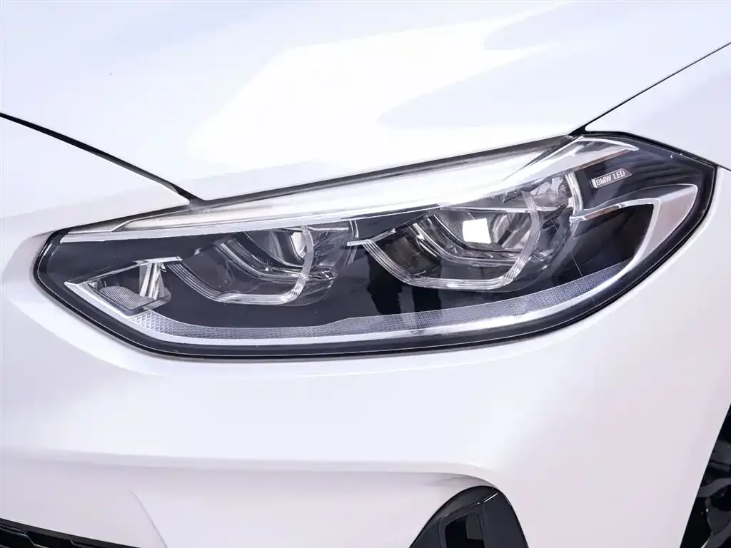BMW 1 Series 2021 из CN, фото 4