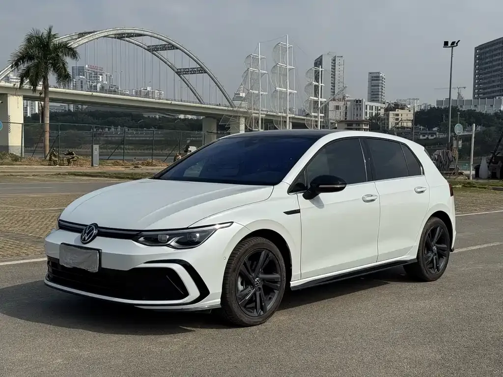 Volkswagen Golf 2022 из CN, фото 1