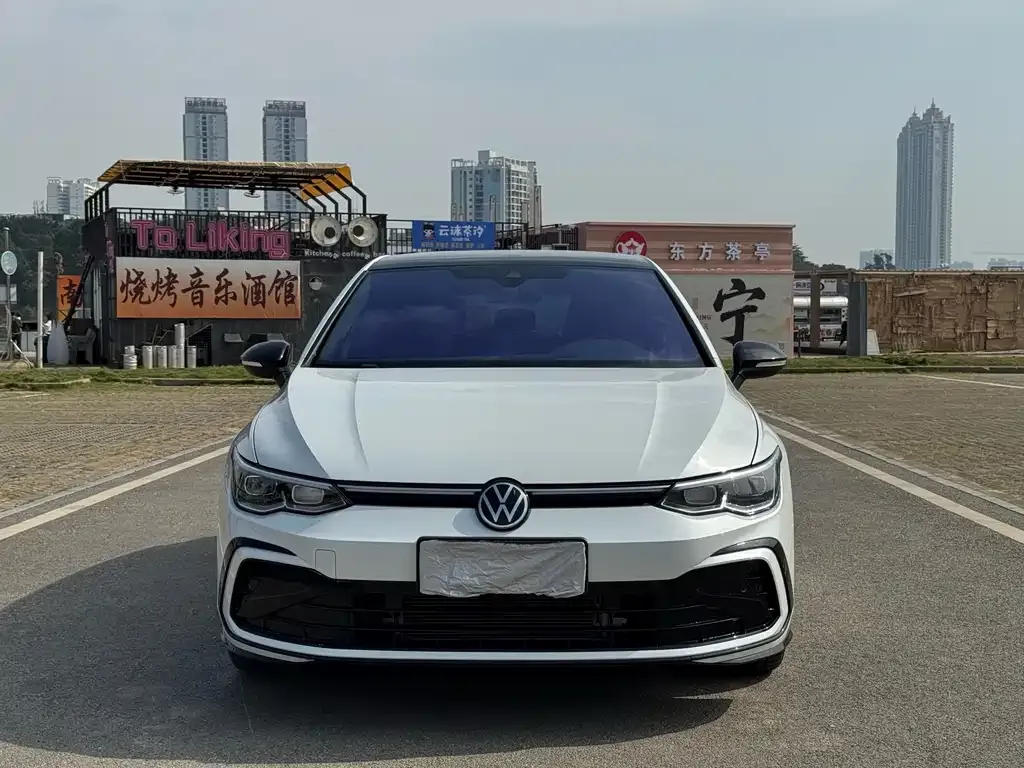 Volkswagen Golf 2022 из CN, фото 7