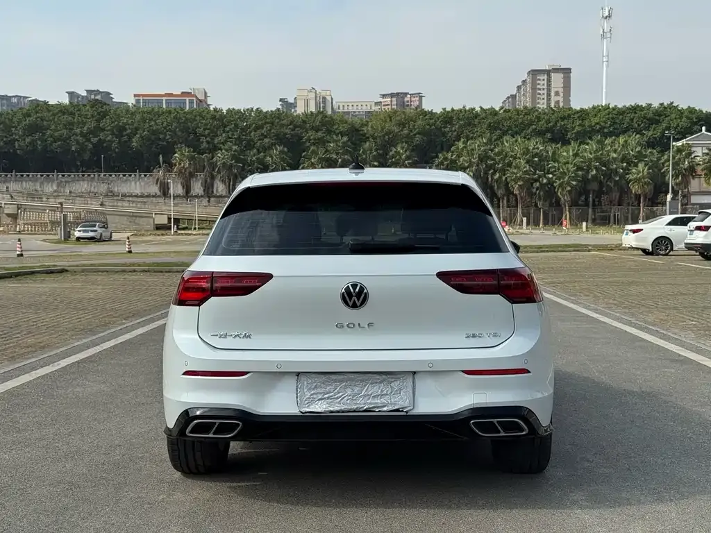 Volkswagen Golf 2022 из CN, фото 4