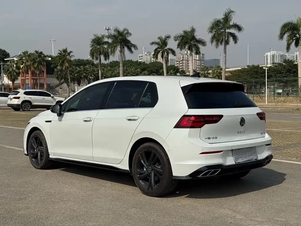 Volkswagen Golf 2022 из CN, фото 6