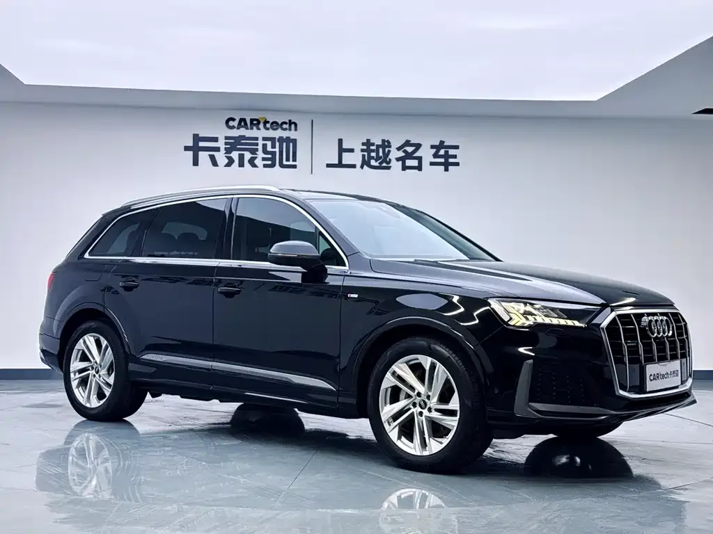 Audi Q7 — фото 6