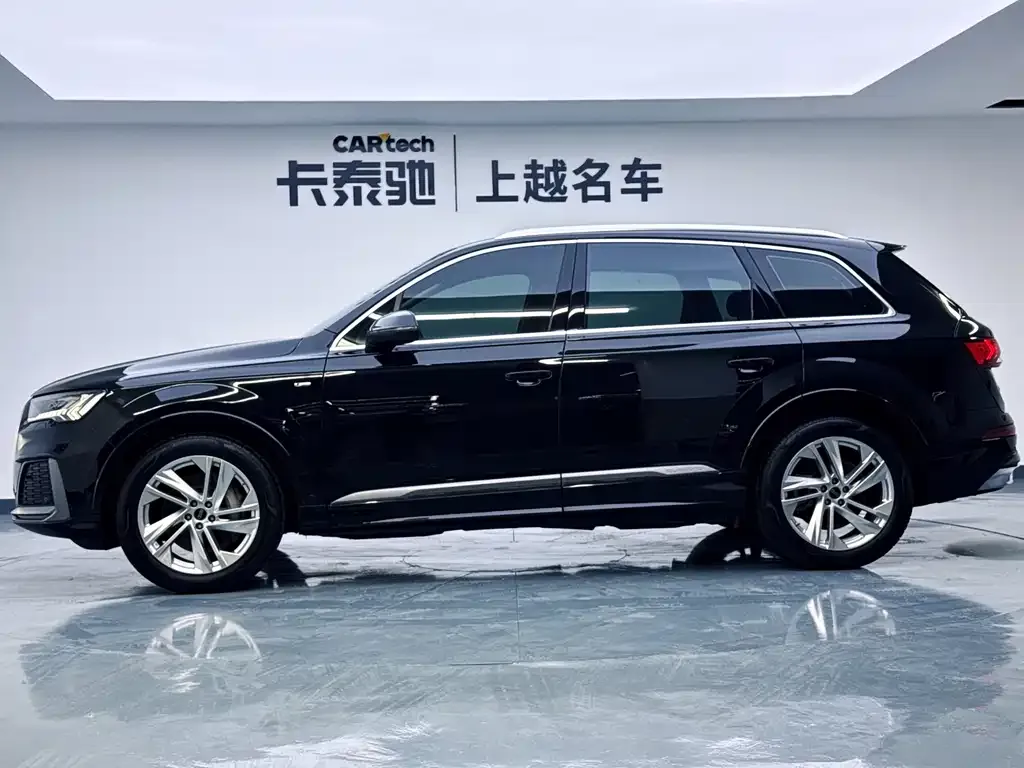 Audi Q7 — фото 7