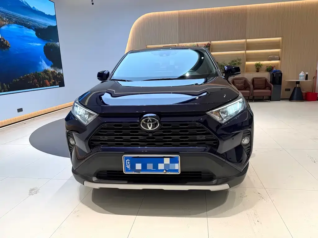 Toyota RAV4 2022 из CN, фото 3