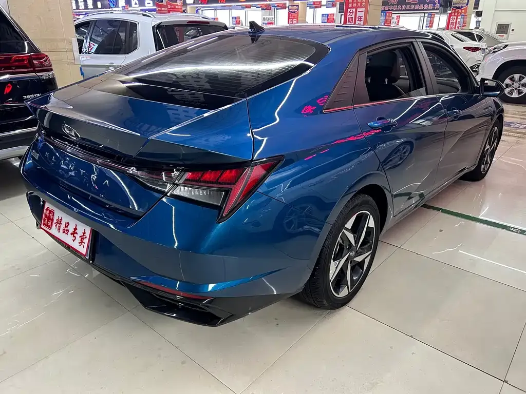 Hyundai Elantra 2023 из CN, фото 5