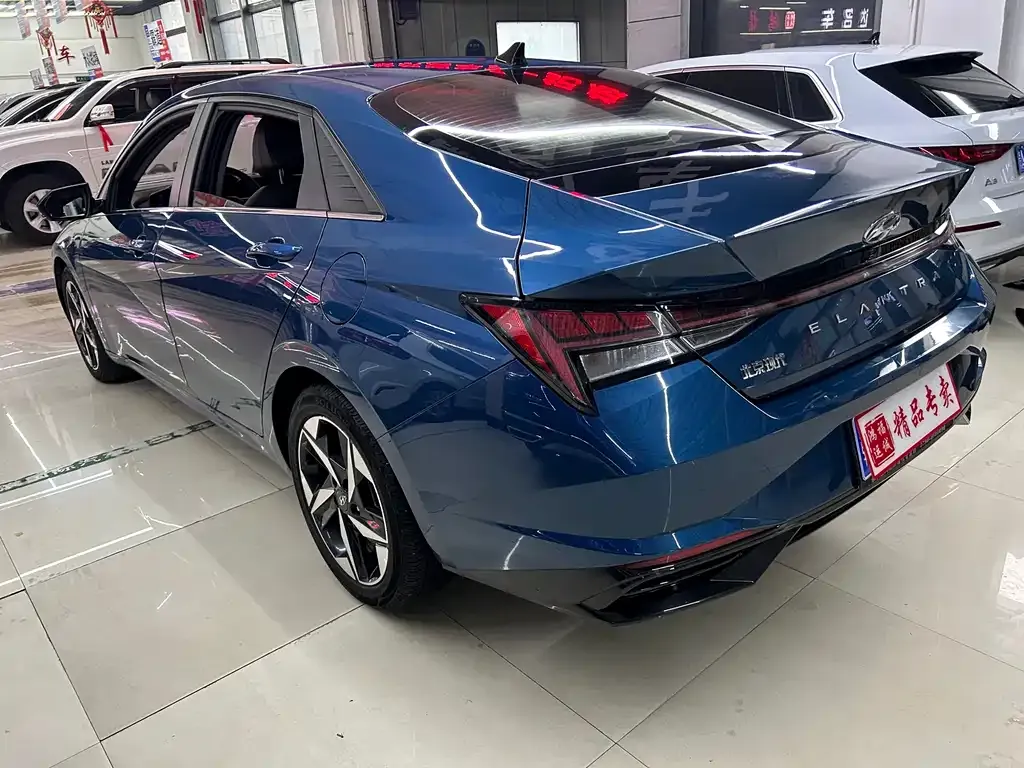 Hyundai Elantra 2023 из CN, фото 9