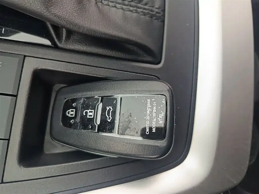 Toyota Wildlander 2023 из CN, фото 4
