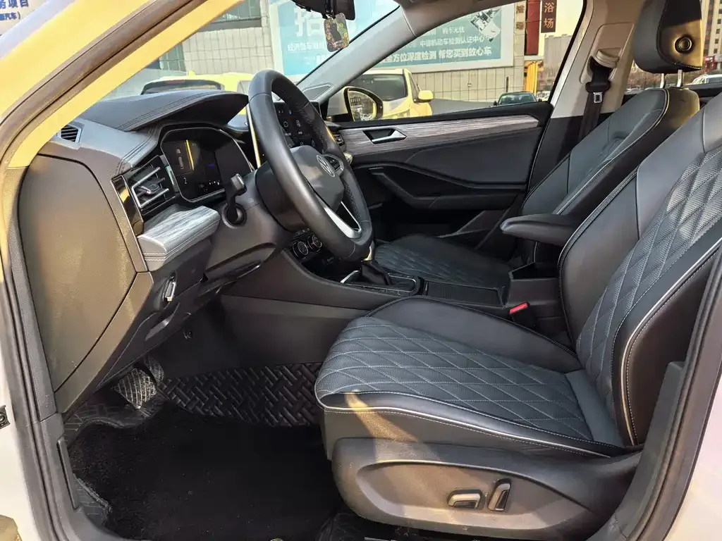 Volkswagen Sagitar 2022 из CN, фото 6