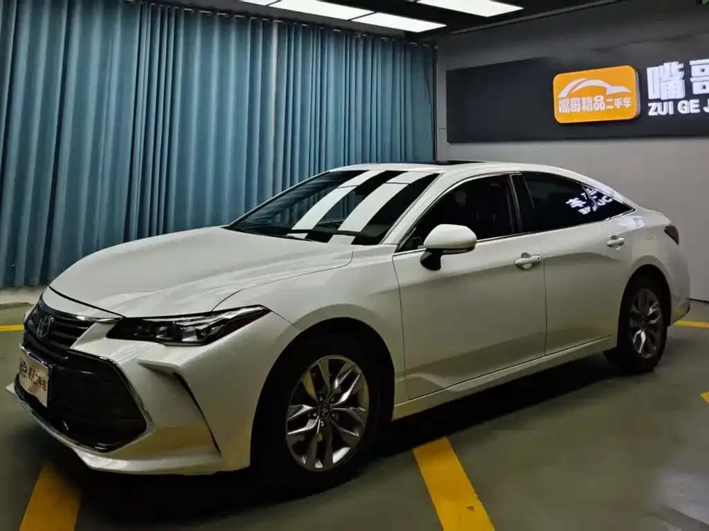 Toyota Avalon 2022 из CN, фото 1