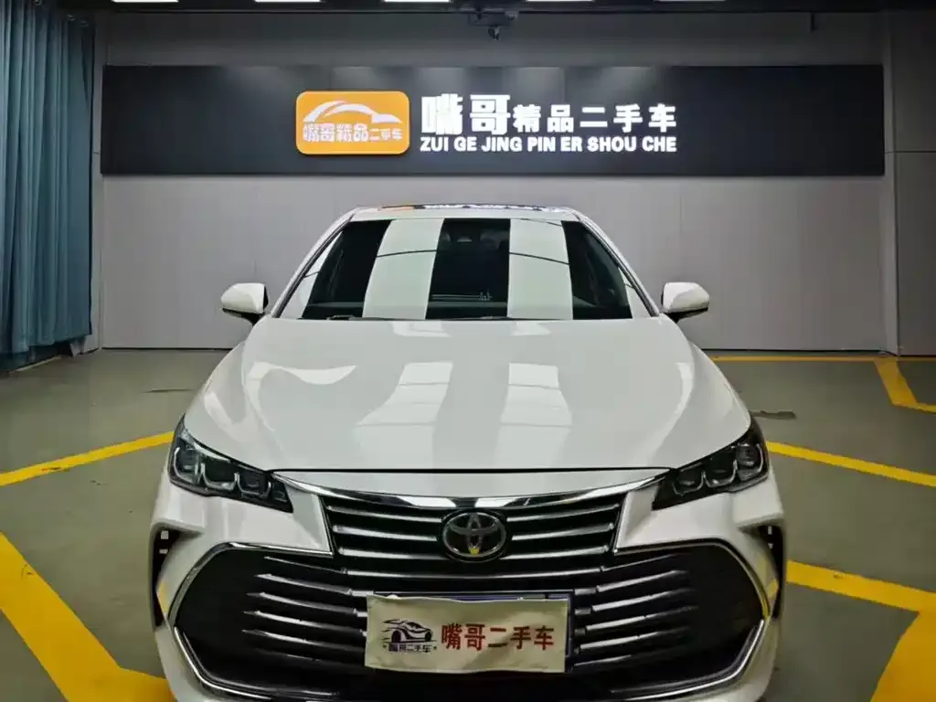 Toyota Avalon 2022 из CN, фото 2