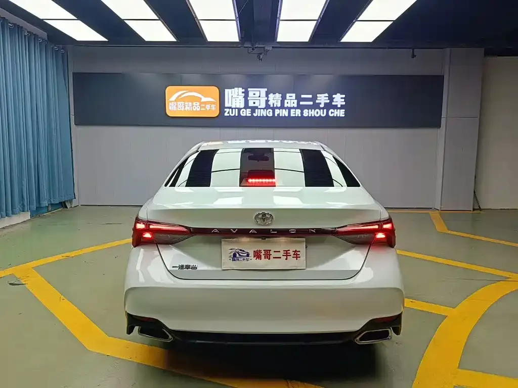 Toyota Avalon 2022 из CN, фото 8