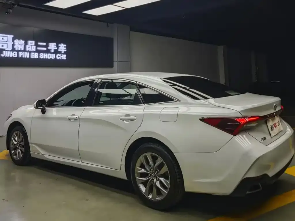 Toyota Avalon 2022 из CN, фото 9